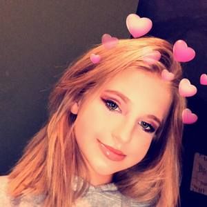 Meet your Posher, Lilly